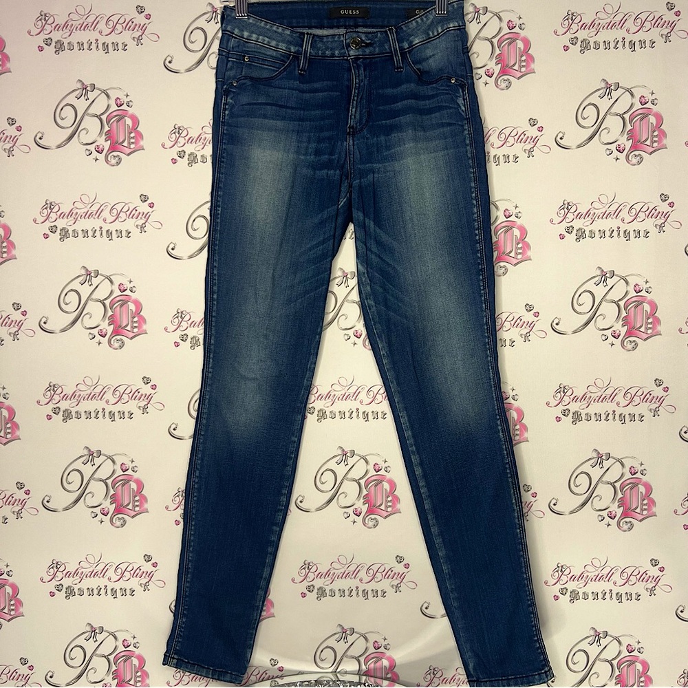 Guess curvy X jeans denim soft stretchy cute black logo on the back y2k cute